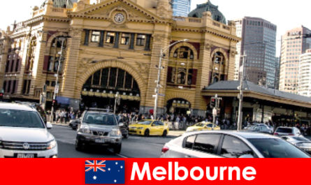 Melbourne legnagyobb szabadtéri piaca a déli féltekén egy találkozóhely az idegenek számára