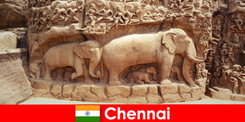 A külföldiek lelkesednek a hagyományos kulturális épületekért Chennai Indiában
