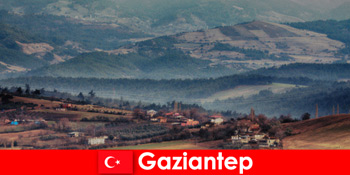 Túraútvonalak vezetett túrákkal a hegyen és völgyön keresztül Gaziantep Törökországban