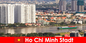 Kulturális élmény külföldieknek Ho Si Minh-városban Vietnamban