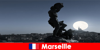 Marseille Franciaország a színes arcok városa, sok kultúrával és történelemmel.