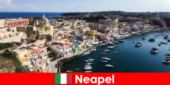 Nyaralás Nápoly tengerparti városában Olaszország mindig élmény