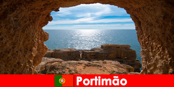 Olcsó utak Portimão Portugália fiatal nyaralók számára